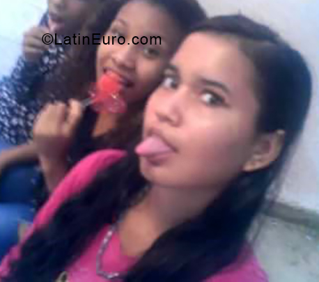 Date this beautiful Venezuela girl Mery from Puerto la Cruz VE1769