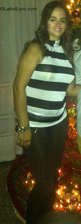 Date this stunning Venezuela girl Ismary from Barquisimeto VE1821