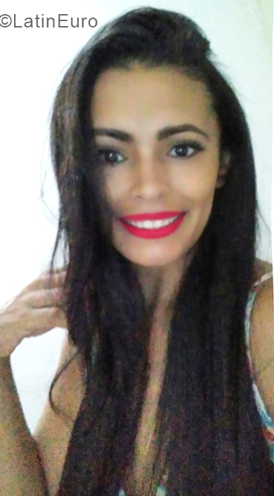Date this exotic Brazil girl Fabiana from Santa Cruz Cabralia BR10798