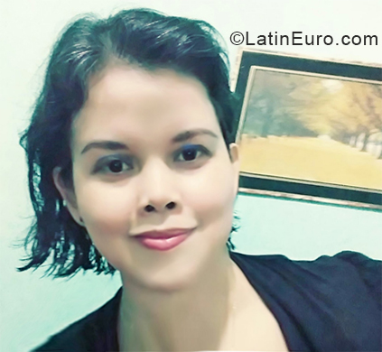 Date this athletic Honduras girl Silvia from San Pedro Sula HN2553