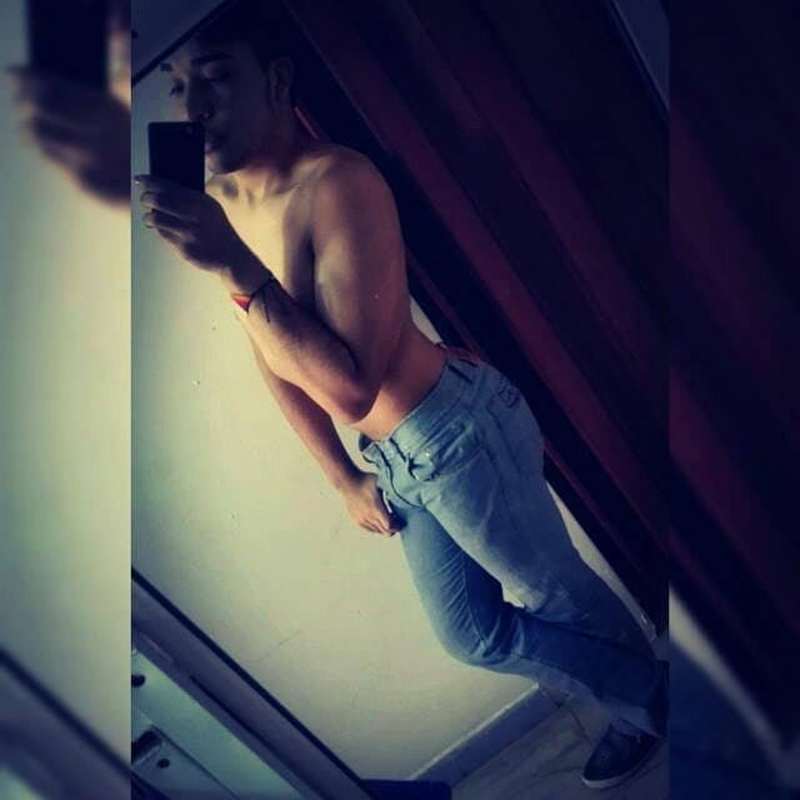 Date this hard body Colombia man Johan from Jamundi CO24309