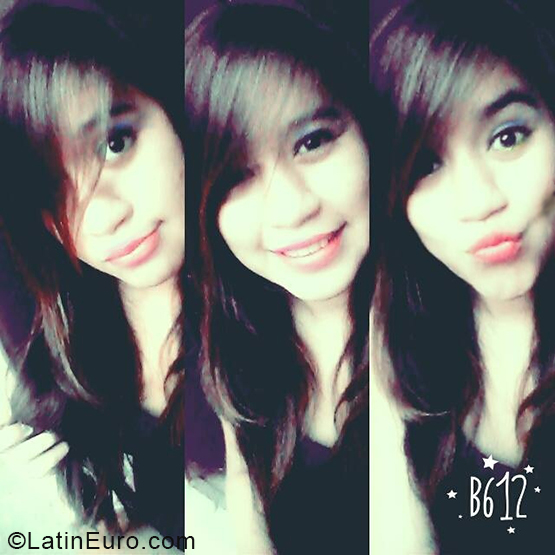 Date this cute Ecuador girl Kimberly from Babahoyo EC285