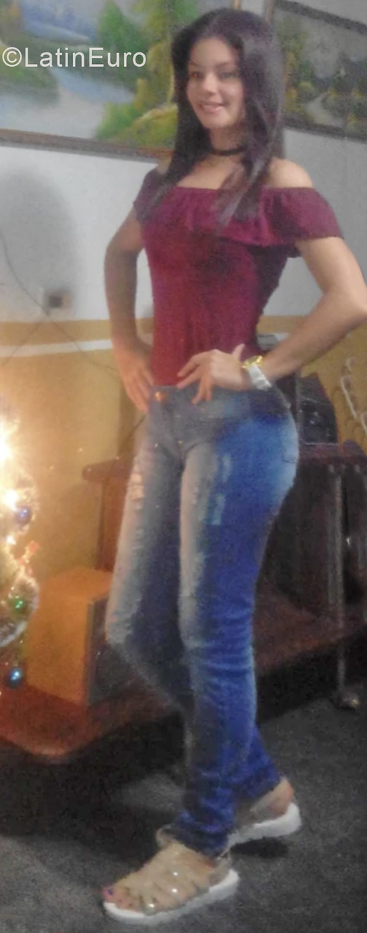 Date this hot Venezuela girl Karla from Maracaibo VE1945