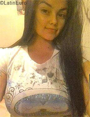 Date this nice looking Venezuela girl Eliz from Zulia VE1959