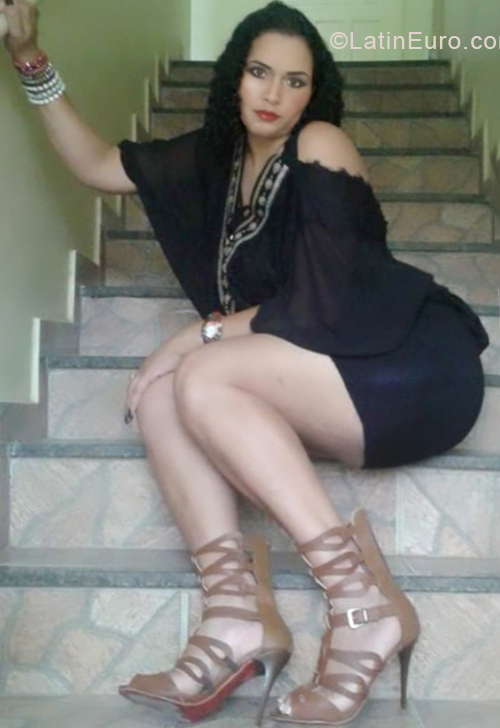 Date this funny Brazil girl Luciene from Aimorés BR10713