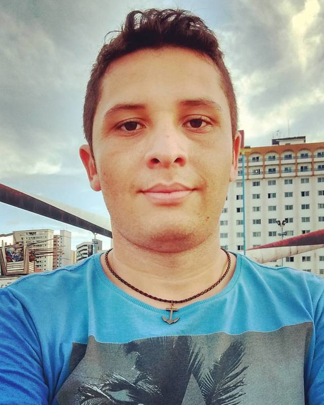 Date this happy Brazil man Robson from Maracanaú BR10749