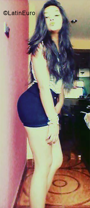 Date this georgeous Peru girl Anghela from Lima PE1340