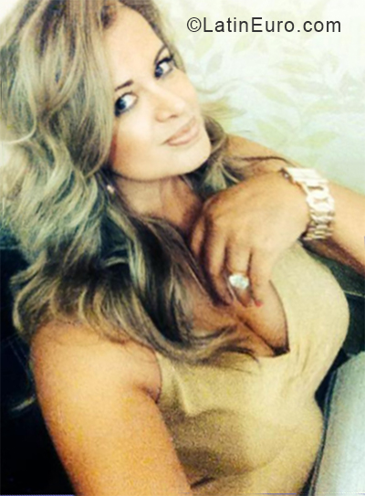 Date this young Bolivia girl Vania from Santa Cruz BO47