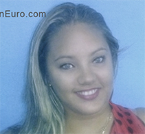 Date this happy Cuba girl Ruheine from Sagua La Grande CU471