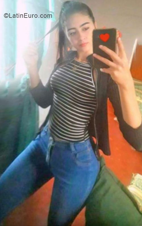 Date this gorgeous Venezuela girl ORIANGELA from Anaco VE2154