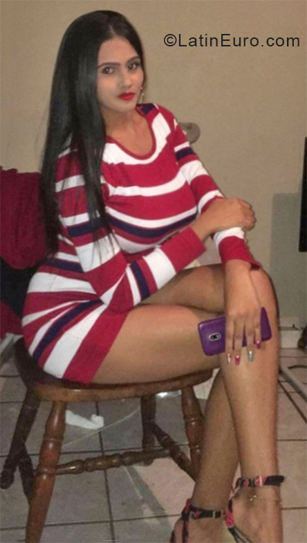 Date this athletic Mexico girl Holli from Ensenada MX1628