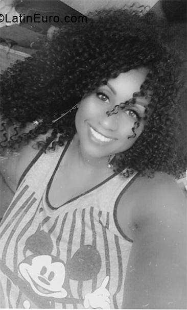 Date this cute Brazil girl Ciara from Rio De Janeiro BR10811