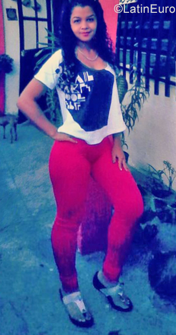 Date this athletic Venezuela girl Odaye from San Felipe VE2267