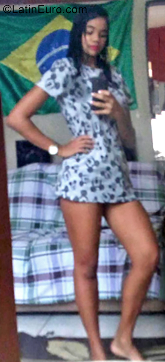 Date this hard body Brazil girl Laryssa from Recife BR10814