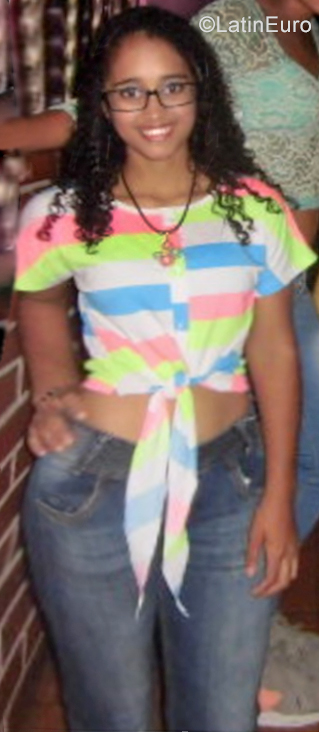 Date this sensual Venezuela girl Mairaby from Venezuela VE2313