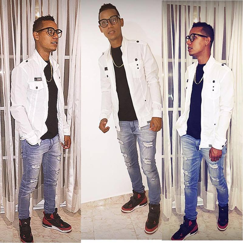 Date this hard body Dominican Republic man Winy Muoz from Santiago DO34808