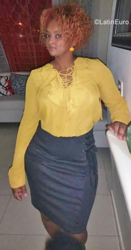 Date this hard body Dominican Republic girl Flor from Higuey DO34818