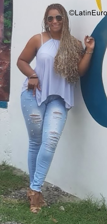 Date this delightful Honduras girl Paty from Tegucigalpa HN2645