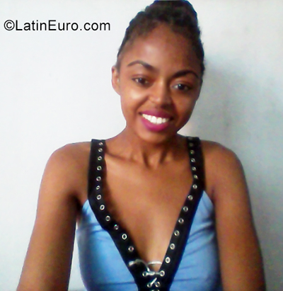 Date this young Brazil girl Gessica from Belo Horizonte BR10851