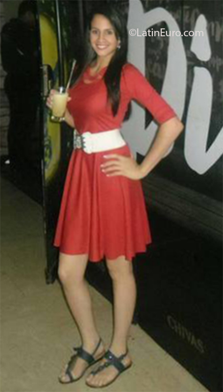 Date this gorgeous Venezuela girl Dagliaris from Caracas VE2485