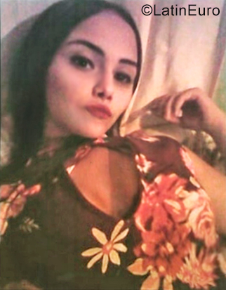 Date this gorgeous Mexico girl Cristina from Mexico City MX1649