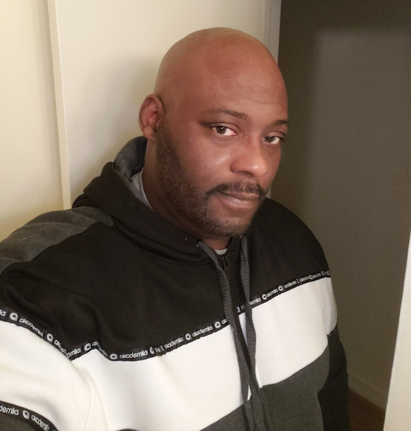 Date this charming United States man Jay from Columbus US20122
