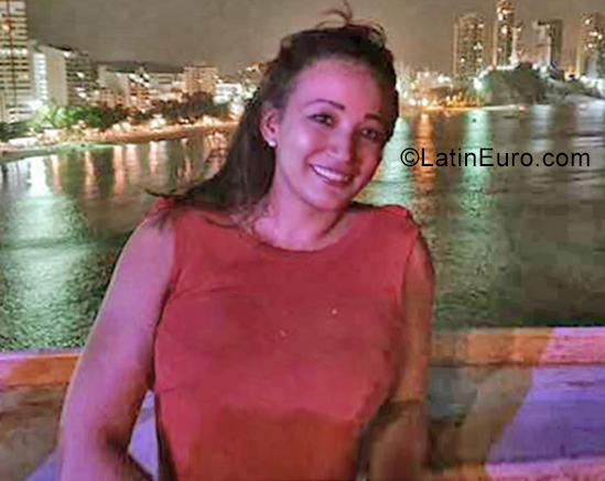 Date this charming Colombia girl Karina from Santa Marta CO25720