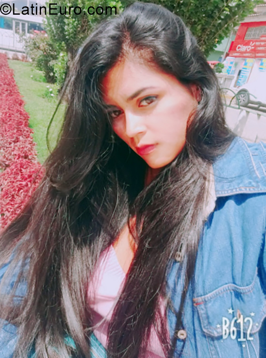 Date this young Peru girl Milagros from Lima PE1452