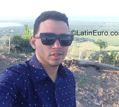 Date this delightful Dominican Republic man Steven from Santo Domingo DO35454