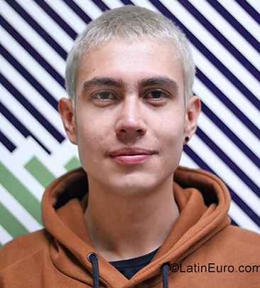 Date this hot Colombia man Douglas from Medellin CO25844