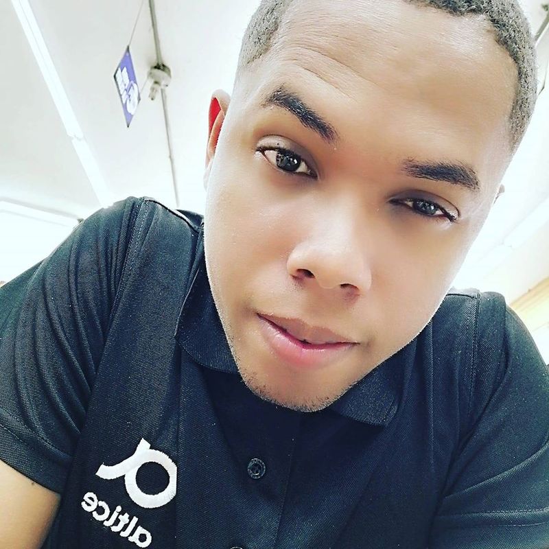 Date this beautiful Dominican Republic man Luis mercedes from Santo Domingo DO35703