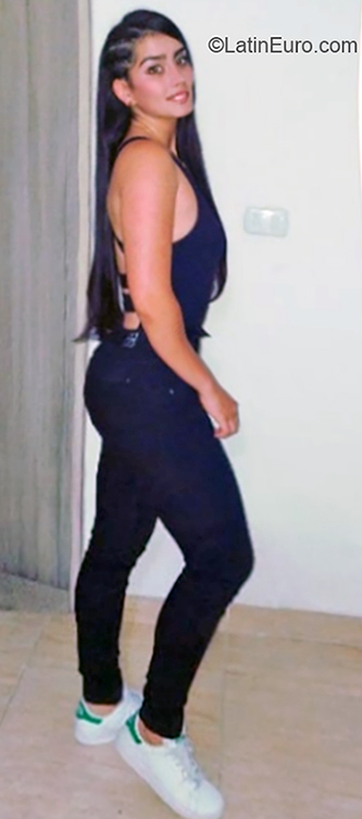 Date this beautiful Colombia girl Valentina from Pereira CO25957