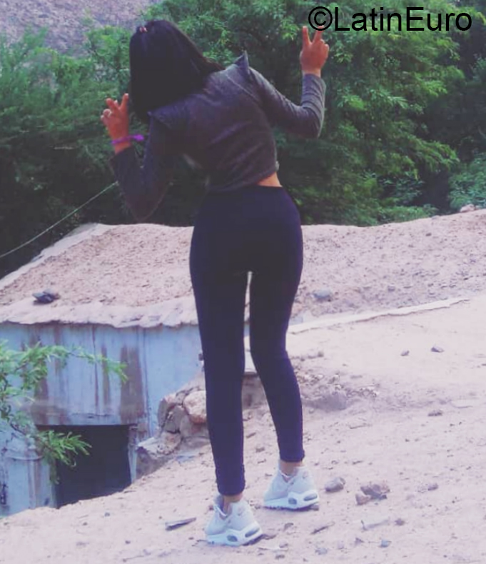 Date this voluptuous Argentina girl Romina from Salta AR231