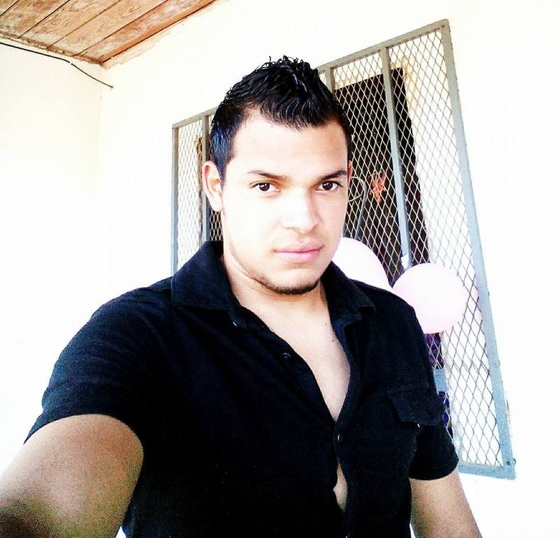 Date this hard body Honduras man Antonio Reyes from Tegucigalpa HN2704
