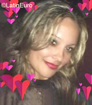 Date this funny Cuba girl Mirna from Baracoa CU599