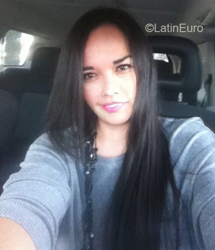 Date this sultry Mexico girl Paola from Leon MX1692