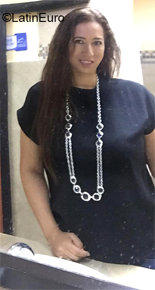 Date this passionate Ecuador girl Yesica from Tena EC377