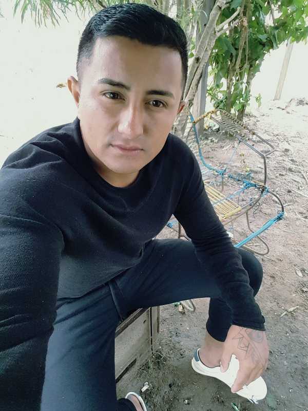 Date this tall Honduras man Josse from Yoro HN2710