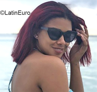 Date this gorgeous Dominican Republic girl Yiberlyn from La Vega DO36214