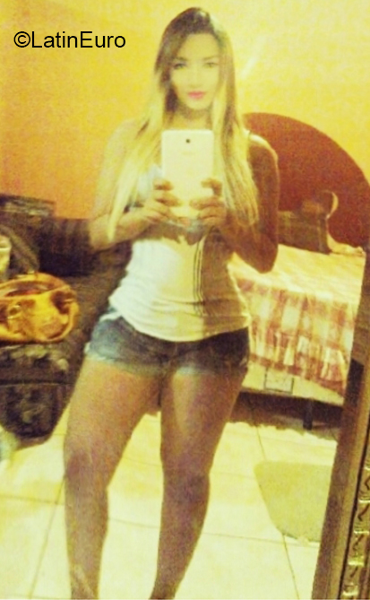 Date this beautiful Spain girl Mabeline from Valencia ES476