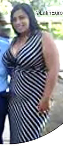 Date this sultry Venezuela girl Glemar from Barcelona VE2795