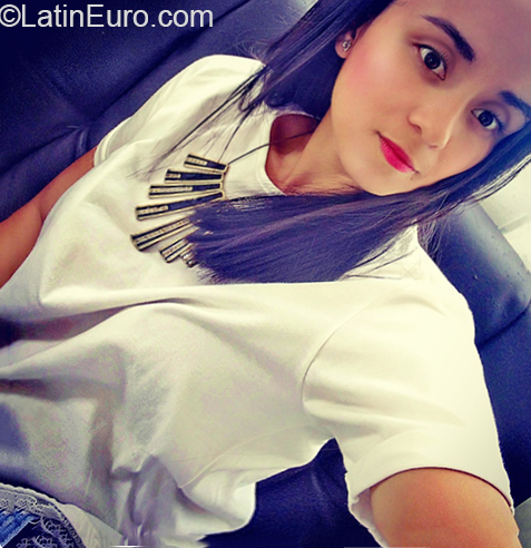 Date this young Colombia girl Vanessa from Manizales CO26404