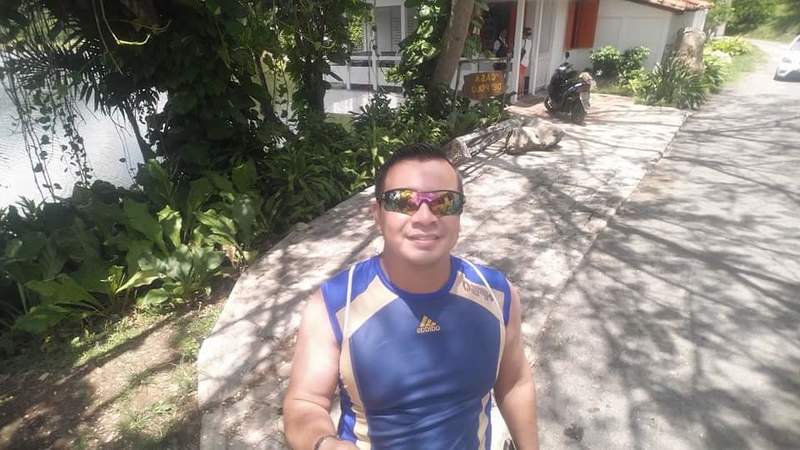 Date this attractive Bolivia man Ald from Santa Cruz BO57