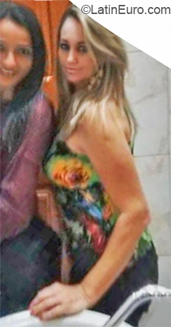 Date this happy Brazil girl Elma from Pocrane BR10992