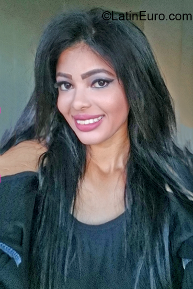 Date this young Brazil girl Amanda from Fortaleza BR10998