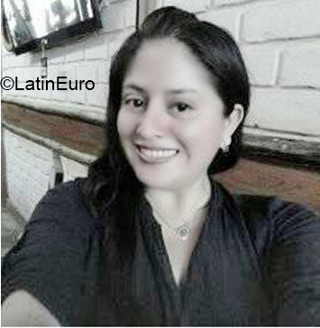 Date this delightful Peru girl Lisset from Piura PE1473