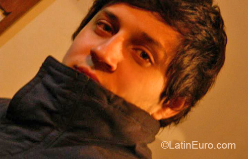 Date this pretty Argentina man Maximiliano from Buenos Aires AR297