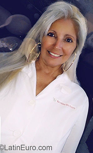 Date this gorgeous Cuba girl Onilsa from Las Tunas CU841