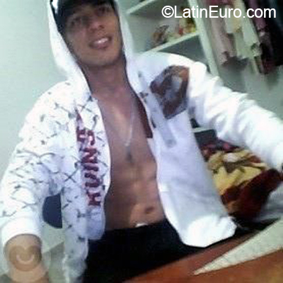 Date this good-looking Venezuela man Jose Alejandro from Caracas VE2899
