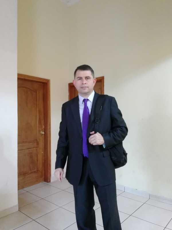 Date this charming Honduras man Riperbet from Tegucigalpa HN2744